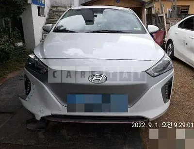 Photo 1 of 28: 2017 Hyundai Ionic — Korean insurance auction