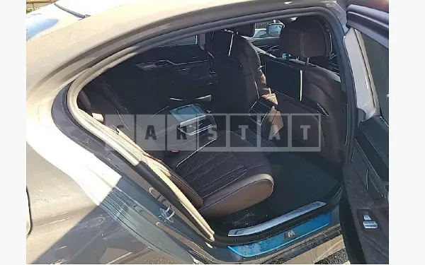 Photo 2 of 8: 2021 BMW 730Ld xDrive, VIN WBA7J4107MCG08524 — Korean insurance auction
