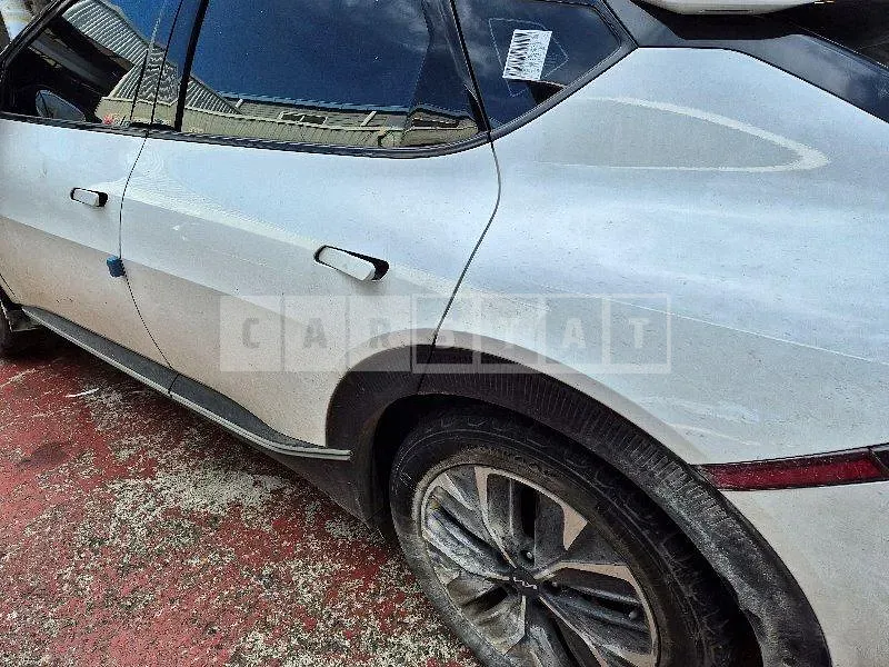 Photo 2 of 25: 2022 Kia EV6 Long Range — Korean insurance auction