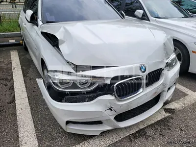 Photo 1 of 11: 2017 BMW 330i, VIN WBA8B9103HK704707 — Korean insurance auction