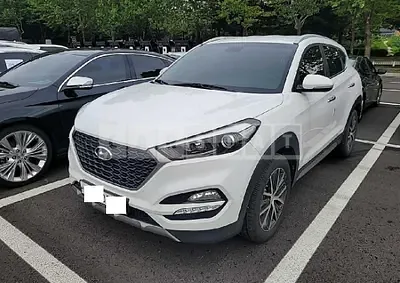 Photo 1 of 8: 2017 Hyundai Tucson, VIN KMHJ3815GHU296410 — Korean insurance auction
