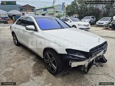 2018 Mercedes-Benz E300 4Matic Exclusive (2018.10.1-)