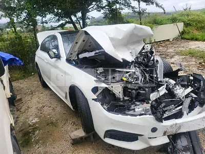 Photo 1 of 16: 2019 BMW 530i M Sport Plus, VIN WBAJD3105KB317771 — Korean insurance auction