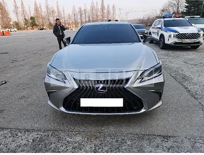 Photo 1 of 6: 2022 Lexus ES300h, VIN JTHBA1C15N2009481 — Korean insurance auction