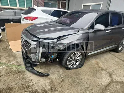 Photo 1 of 14: 2020 Hyundai Santa Fe, VIN KMHS281BBLU277357 — Korean insurance auction