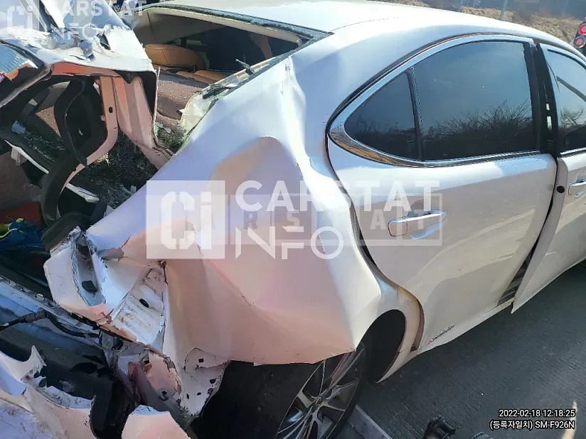 Photo 2 of 17: 2017 Lexus ES300h, VIN JTHBW1GG1H2164212 — Korean insurance auction