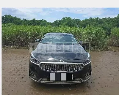 Photo 1 of 15: 2018 Kia K7 — Korean insurance auction