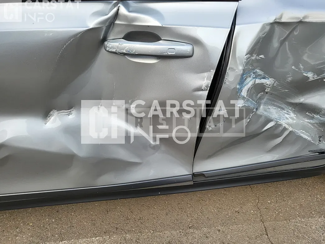 Photo 2 of 21: 2018 Volvo V90CCT5 AWD, VIN YV1PZ102CJ1032711 — Korean insurance auction
