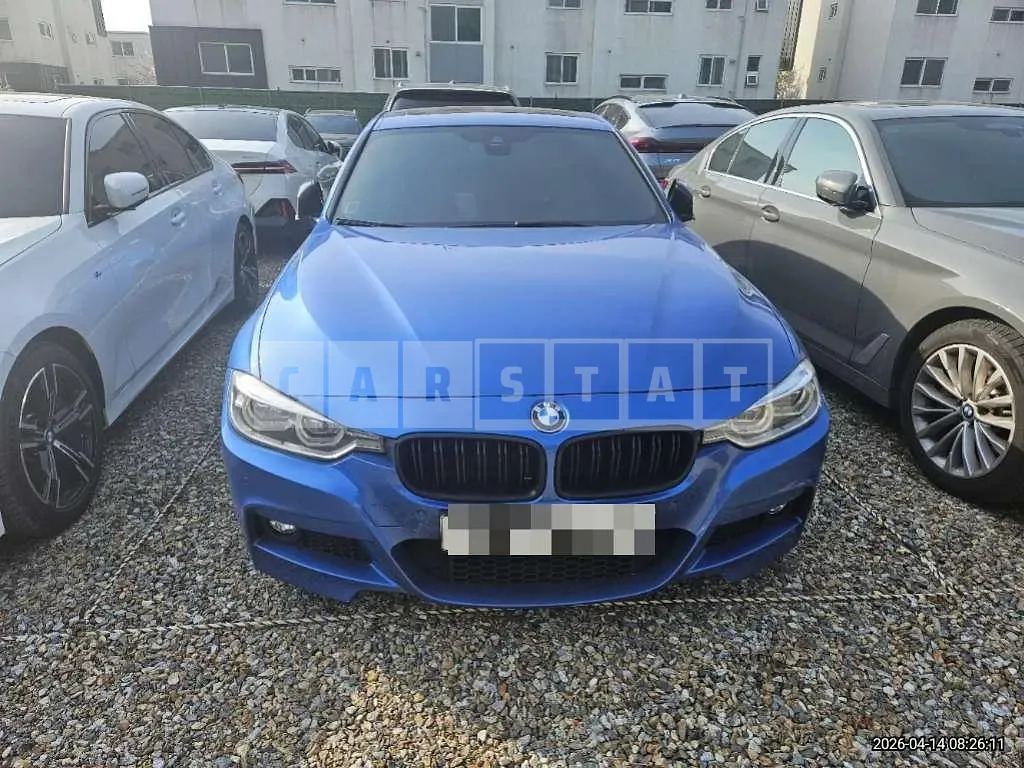 Photo 2 of 20: 2017 BMW 330i — Korean insurance auction