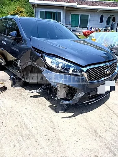 Photo 1 of 7: 2015 Kia Sorento 2.0 — Korean insurance auction