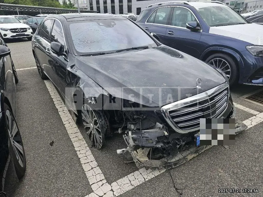 Photo 2 of 25: 2020 Mercedes-Benz S 560 — Korean insurance auction