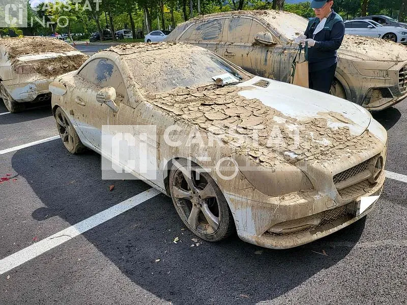 Photo 2 of 5: 2015 Mercedes-Benz Slk 200, VIN WDDPK4JA7FF100342 — Korean insurance auction