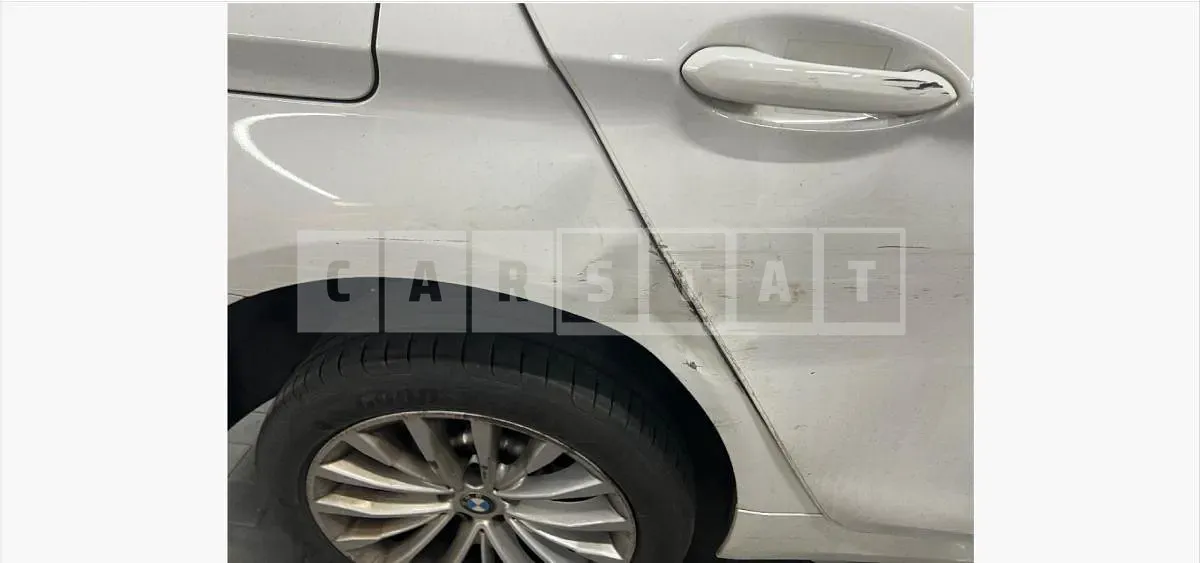 Photo 2 of 22: 2023 BMW 520i — Korean insurance auction
