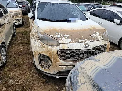 Photo 1 of 8: 2017 Kia Sportage, VIN KNAPM813BHK210197 — Korean insurance auction