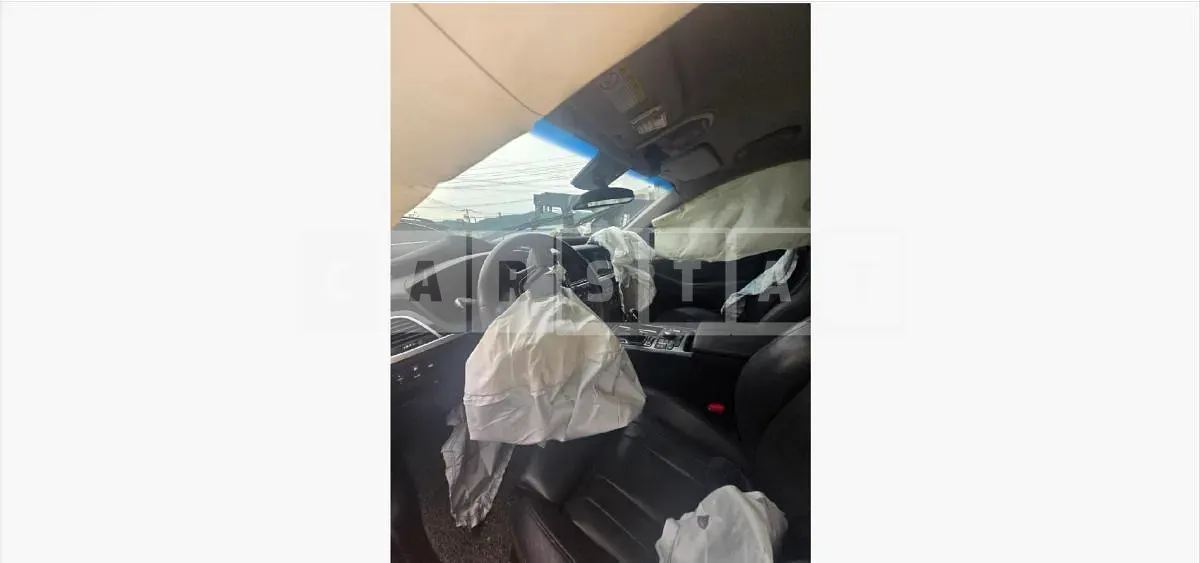 Photo 2 of 7: 2015 Genesis Dh — Korean insurance auction
