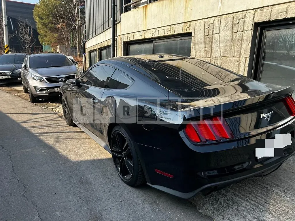 Photo 2 of 22: 2017 Ford Mustang 2.3 Coupe, VIN 1FA6P8TH9H5338409 — Korean insurance auction