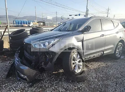 Photo 1 of 25: 2017 Hyundai Santa Fe, VIN KMHSW81UBHU737117 — Korean insurance auction
