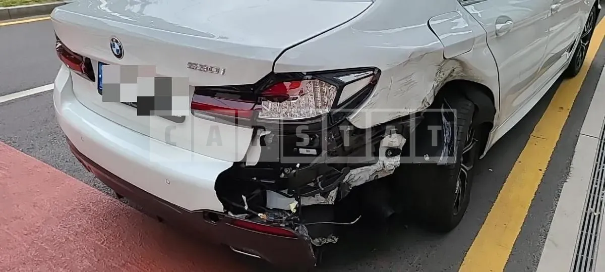 Photo 2 of 23: 2022 BMW 530i, VIN WBA71BH04PWX90435 — Korean insurance auction