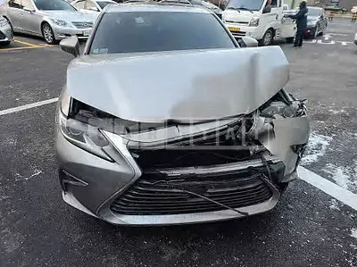 Photo 1 of 23: 2016 Lexus ES300h, VIN JTHBW1GGXG2112107 — Korean insurance auction