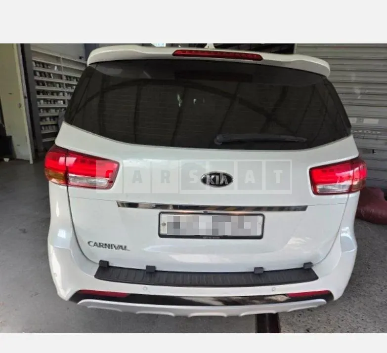 Photo 2 of 9: 2016 Kia Carnival 2.2 — Korean insurance auction
