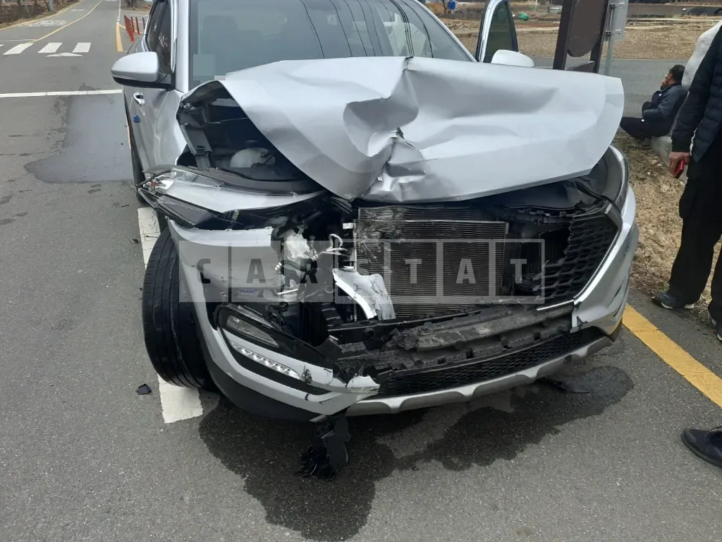 Photo 2 of 7: 2016 Hyundai Tucson TL 1.6 (Gasoline), VIN KMHJ3812GHU367226 — Korean insurance auction