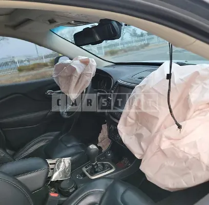 Photo 2 of 12: 2016 Jeep Zip Cherokee 2.4, VIN 1C4PJMCB4GW358841 — Korean insurance auction