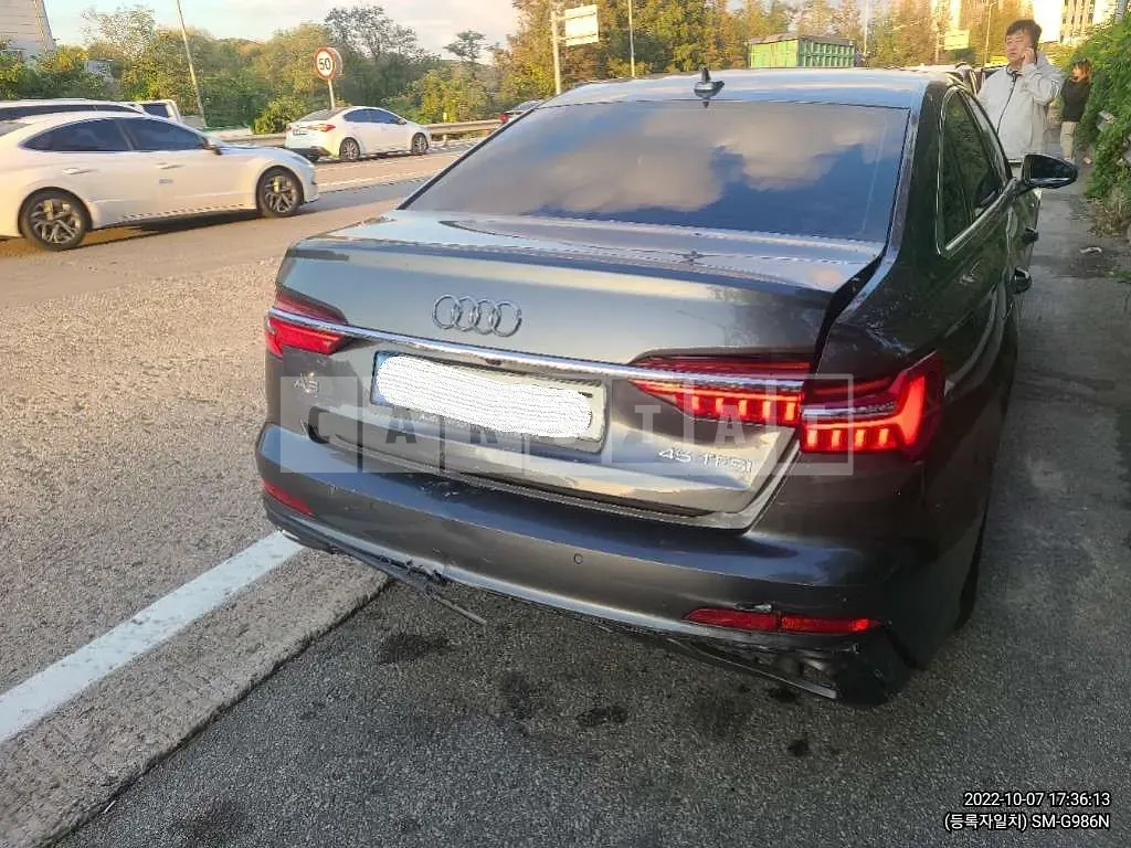 Photo 2 of 6: 2021 Audi A6 45 TFSI, VIN WAUZZZF25MN096918 — Korean insurance auction