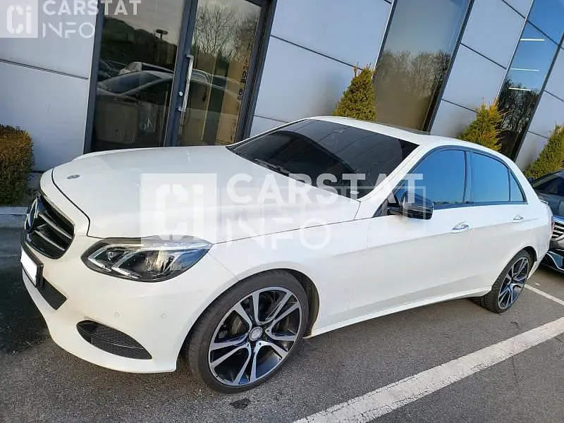 Photo 2 of 22: 2015 Mercedes-Benz E220 BlueTec, VIN WDDHF0AB3FB143111 — Korean insurance auction