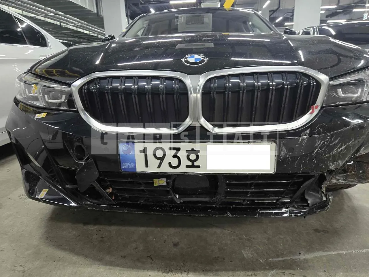 Photo 2 of 38: 2022 BMW 320i, VIN WBA61FS06PFN47088 — Korean insurance auction