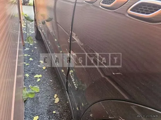 Photo 2 of 9: 2018 Maserati Levante Diesel, VIN ZN661TUG7JX305292 — Korean insurance auction