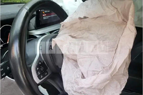 Photo 2 of 12: 2019 BMW 520d M Sport Package — Korean insurance auction