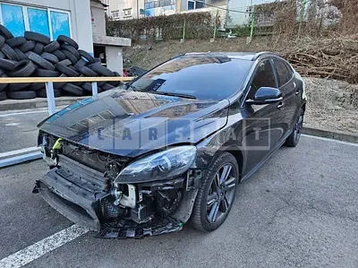 Photo 1 of 9: 2015 Volvo V40CC — Korean insurance auction
