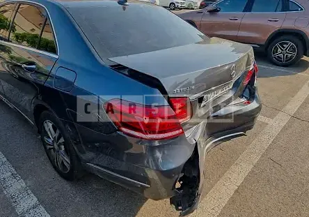 Photo 2 of 2: 2016 Mercedes-Benz E220 BlueTec, VIN WDDHF0AB8GB304361 — Korean insurance auction