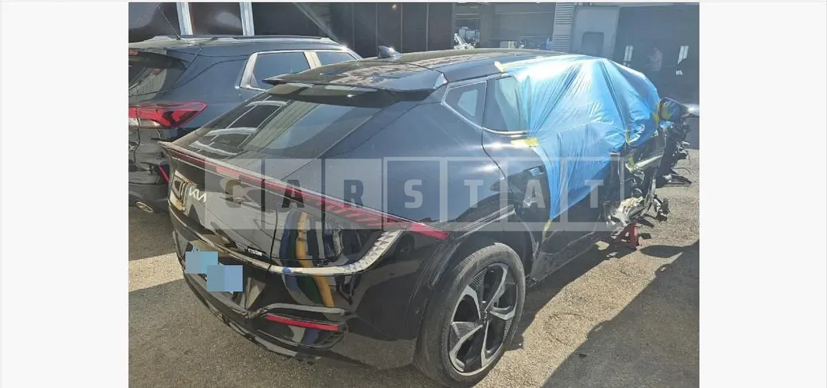 Photo 2 of 29: 2023 Kia EV6 Long Range — Korean insurance auction