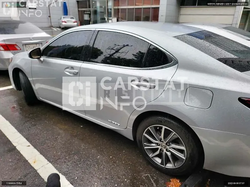Photo 2 of 11: 2015 Lexus ES300h, VIN JTHBW1GG3G2106875 — Korean insurance auction