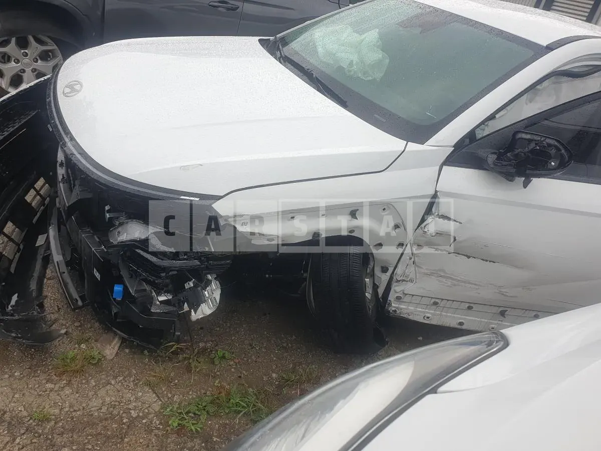 Photo 2 of 9: 2023 Hyundai Kona — Korean insurance auction