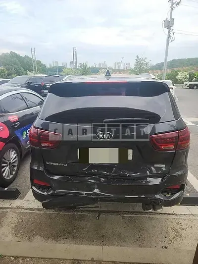 Photo 1 of 14: 2018 Kia Sorento 2.2, VIN KNAPS81BBKA508210 — Korean insurance auction