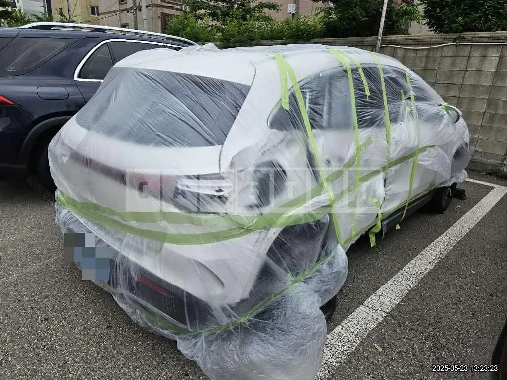 Photo 2 of 22: 2024 Mercedes-Benz EQA 250 — Korean insurance auction