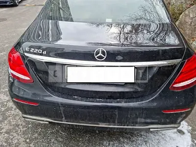 Photo 1 of 20: 2017 Mercedes-Benz E220d, VIN WDDZF0EB4HA058382 — Korean insurance auction