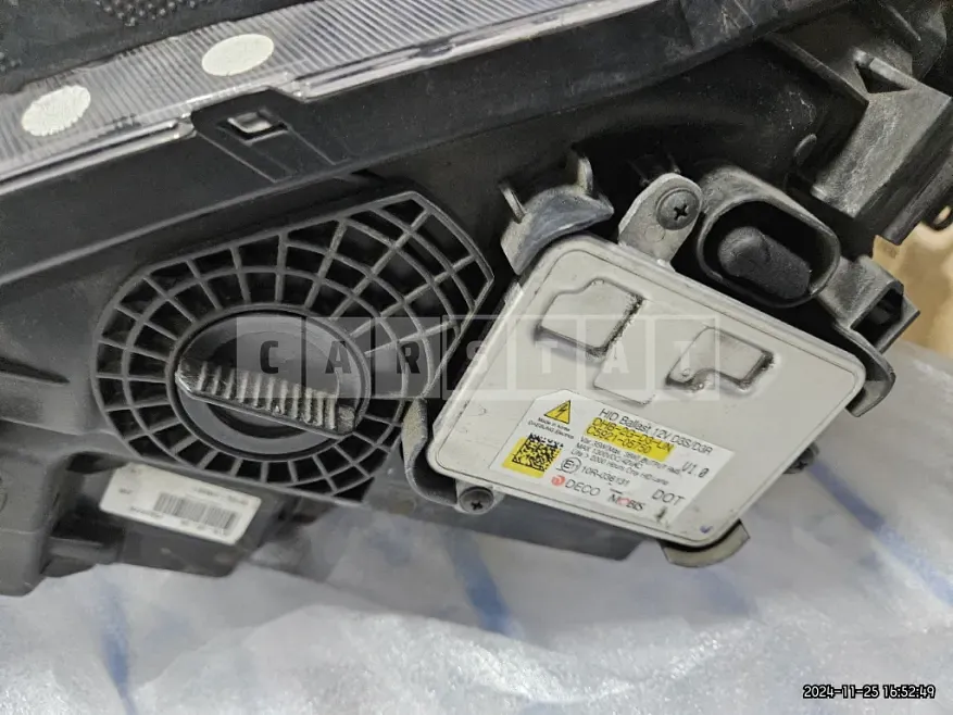 Photo 2 of 5: 2015 Kia (parts) Sorento Headlamp — Korean insurance auction