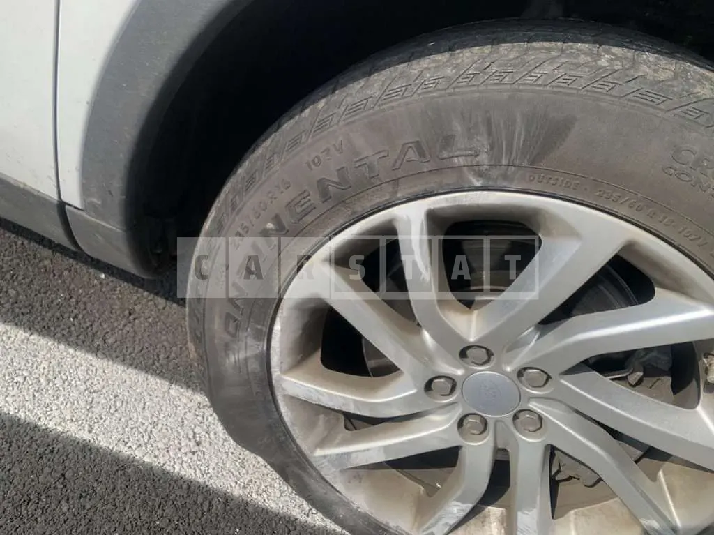Photo 2 of 28: 2018 Land Rover Discovery Sports 2.0d, VIN SALCA2BN2JH759971 — Korean insurance auction