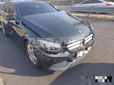 Photo 1 of 9: 2017 Mercedes-Benz C200 d — Korean insurance auction