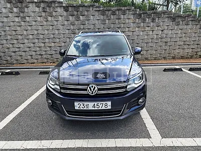 Photo 1 of 14: 2015 Volkswagen Tiguan 2.0 TDI Blue Motion, VIN WVGZZZ5NZFW514911 — Korean insurance auction