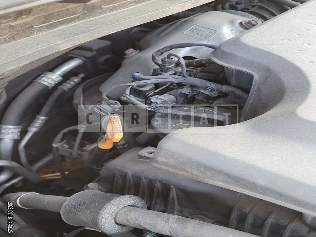 Photo 2 of 21: 2015 Kia Carnival, VIN KNAMB81ABFS003553 — Korean insurance auction