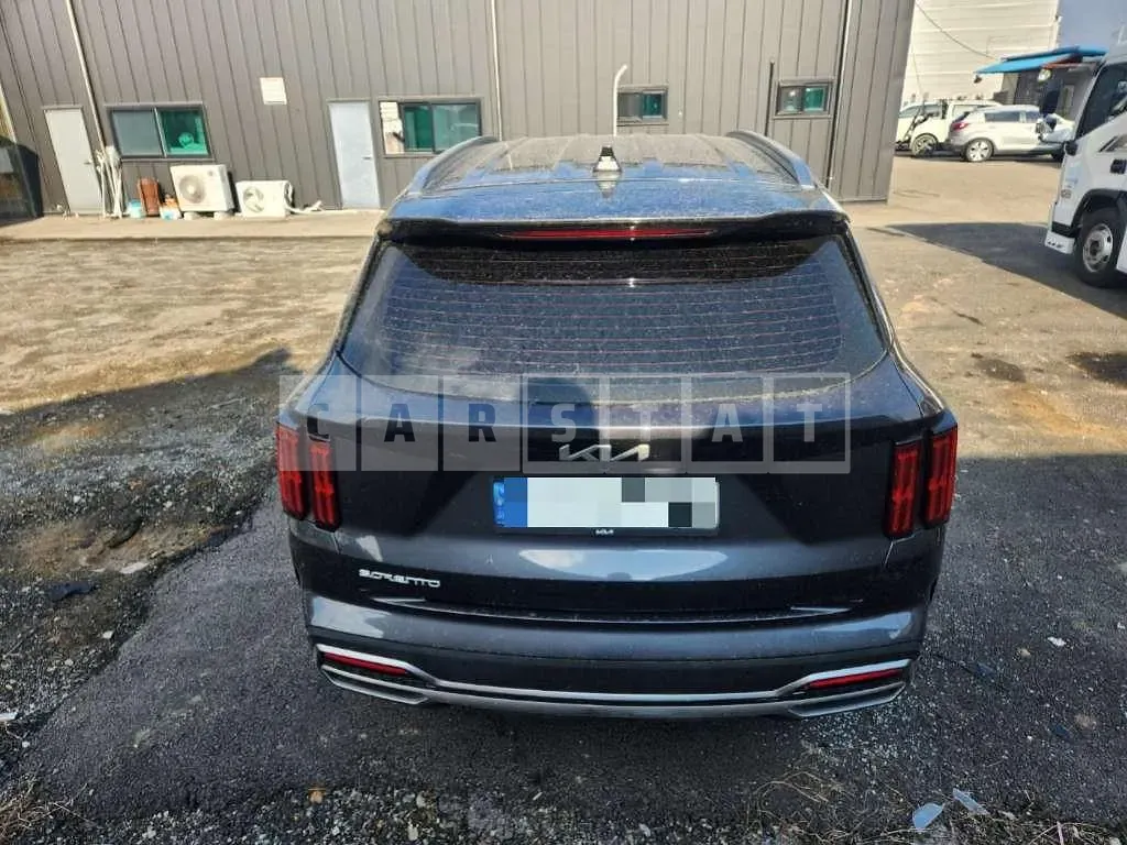 Photo 2 of 9: 2023 Kia Sorento — Korean insurance auction