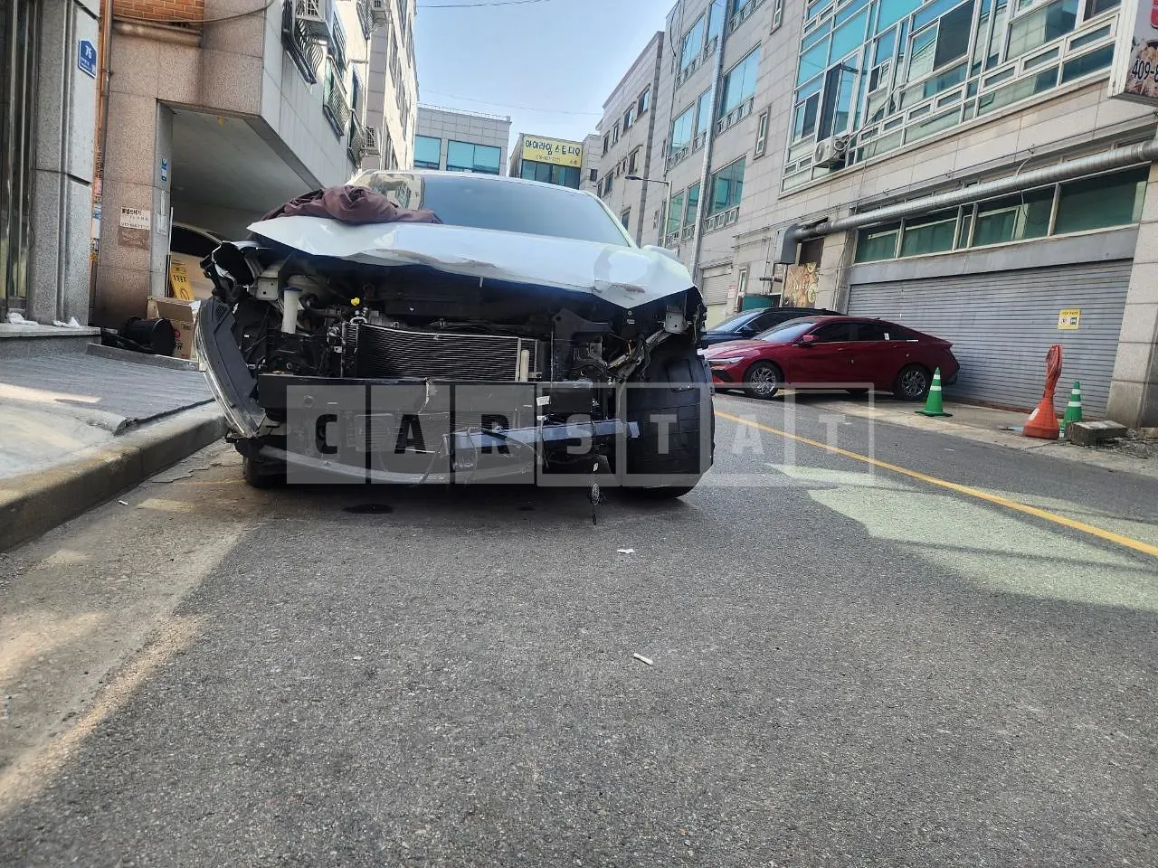 Photo 2 of 28: 2019 Hyundai Kona Hybrid, VIN KMHK381EGLU017835 — Korean insurance auction