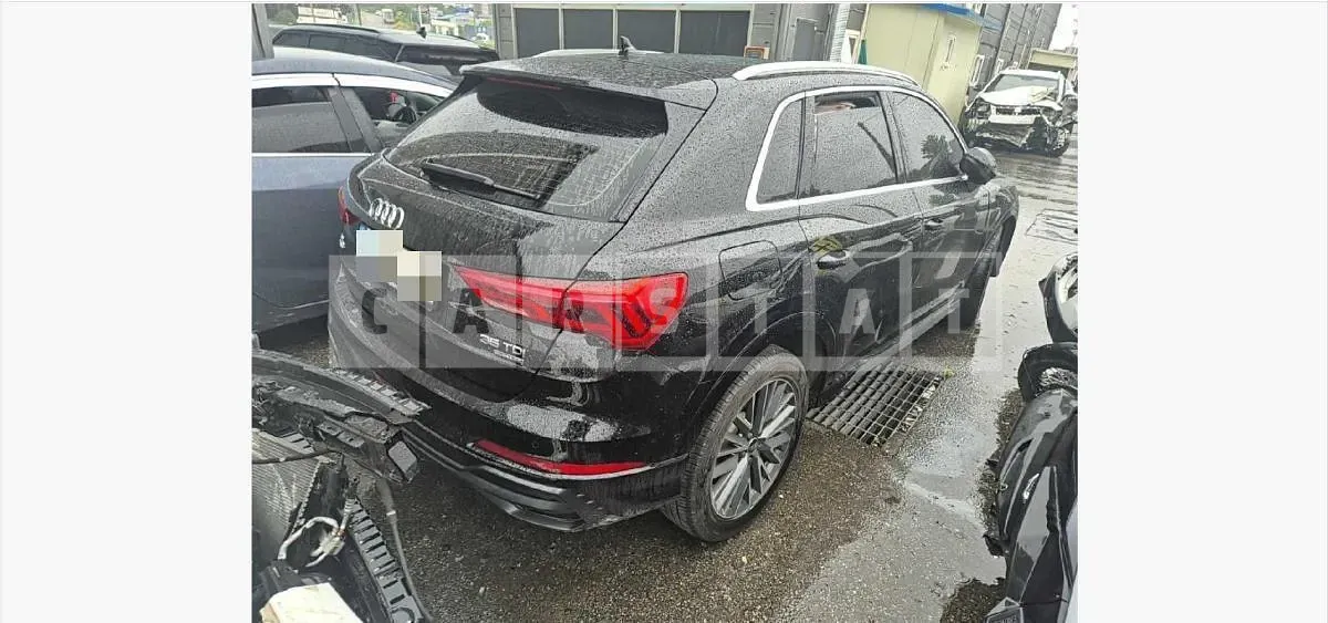 Photo 2 of 11: 2022 Audi Q3 35 TDI quattro — Korean insurance auction