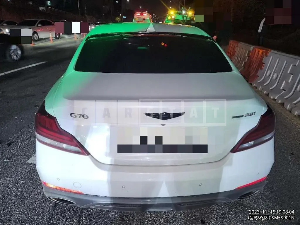 Photo 2 of 13: 2018 Genesis G70 3.3T AWD — Korean insurance auction