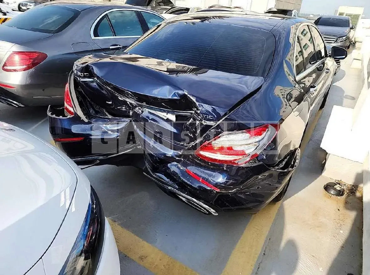 Photo 2 of 12: 2018 Mercedes-Benz E300 4Matic — Korean insurance auction