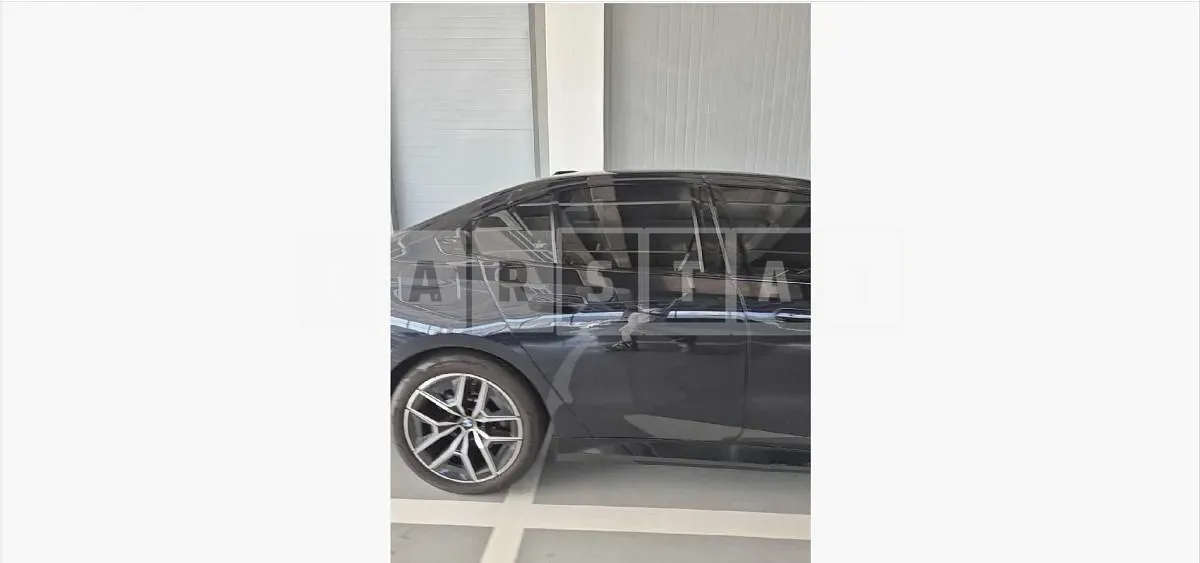 Photo 2 of 50: 2025 BMW 520i — Korean insurance auction